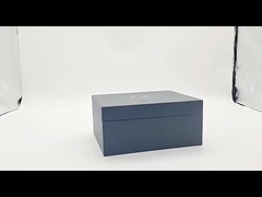 Papier für Geschenkboxen